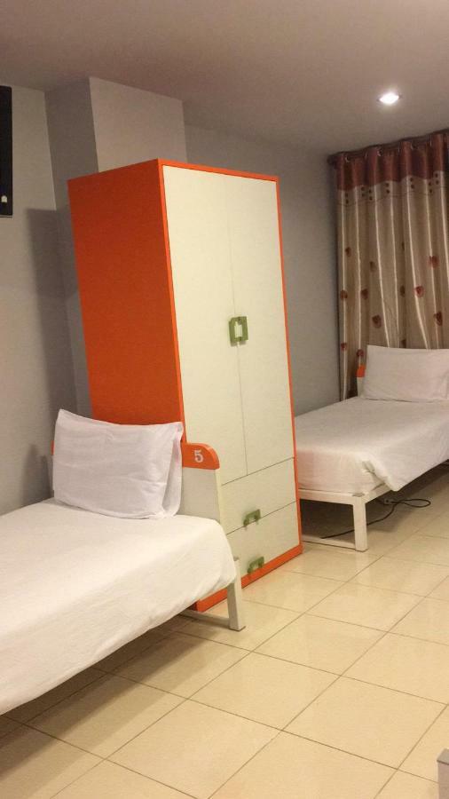 Luna Guesthouse And Travel Rawai Kültér fotó